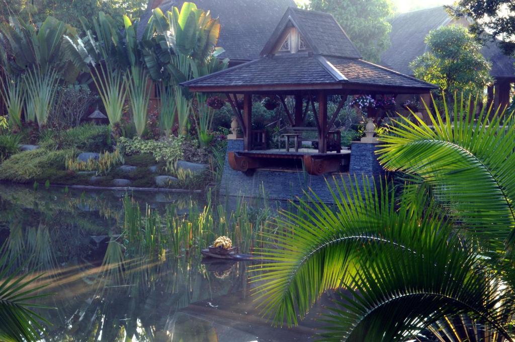 Howie'S Homestay Mae Rim Bagian luar foto